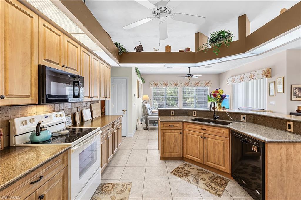 CHARLOTTE SHORES - Residential