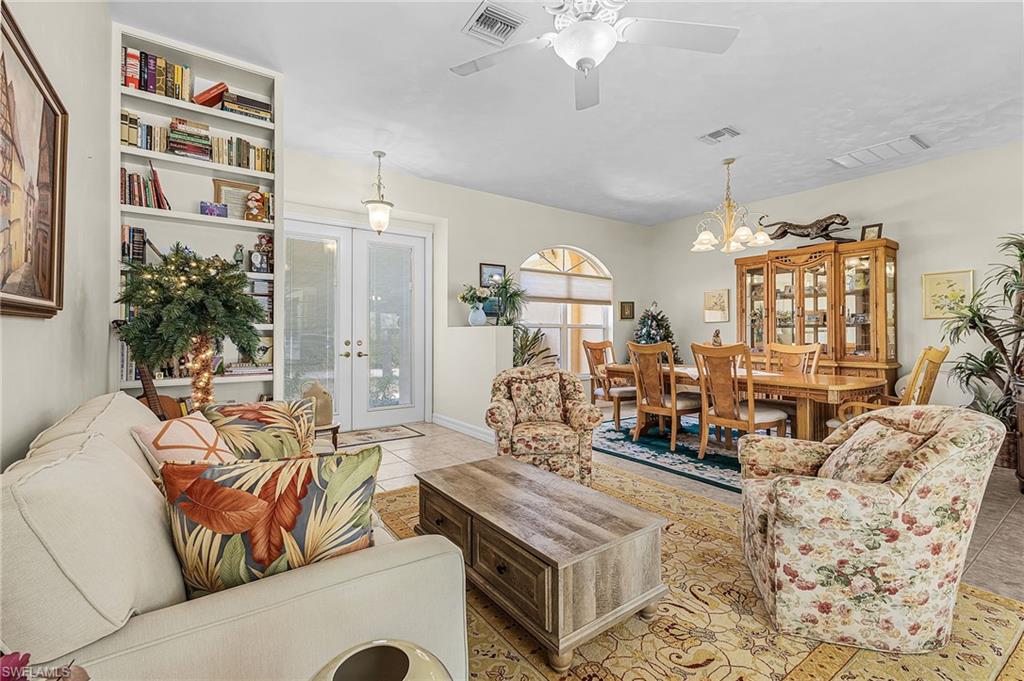 CHARLOTTE SHORES - Residential