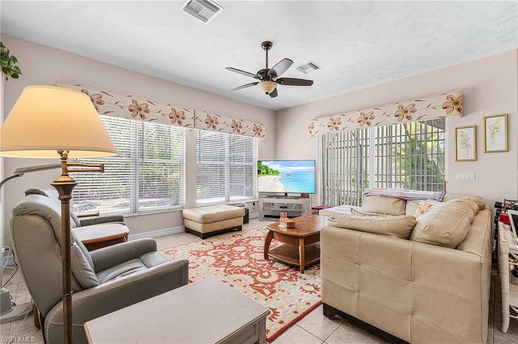 CHARLOTTE SHORES - Residential