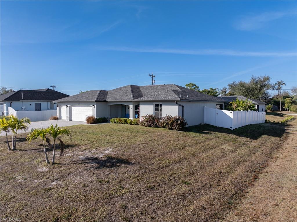 CAPE CORAL - Residential