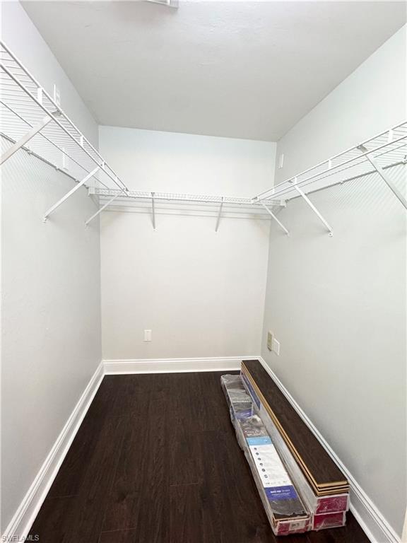 LAKESIDE HIDEAWAY - Residential Lease