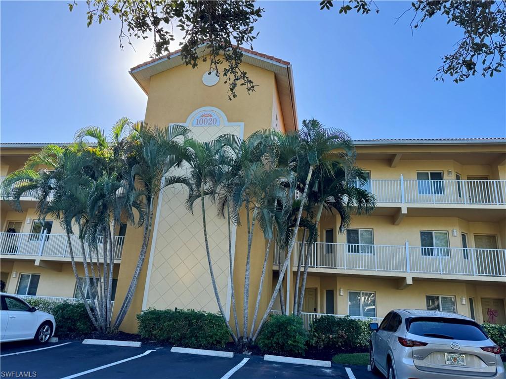 LAKESIDE HIDEAWAY - Residential Lease