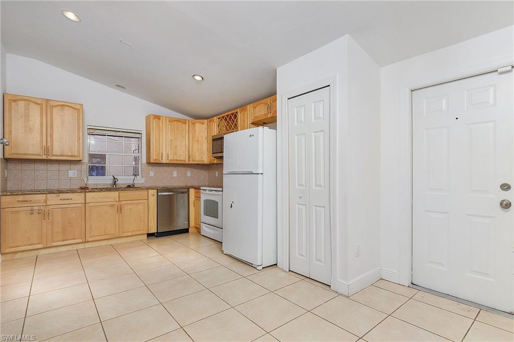 ARLINGTON TERRACE - Residential