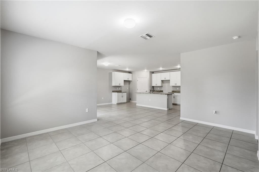 27580 Los Amigos LN