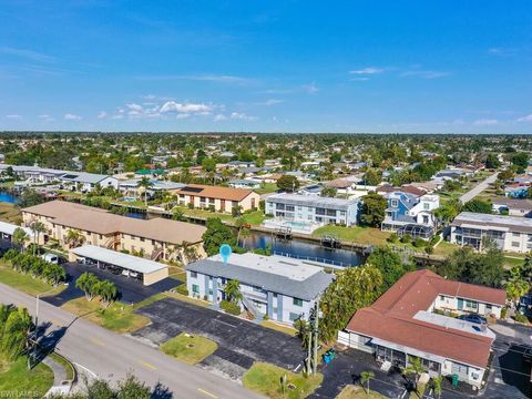 1027 SE 46th LN 2A CAPE CORAL FL 33904