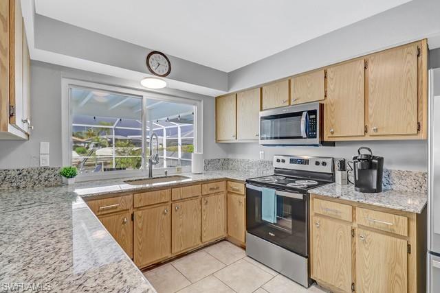 CAPE CORAL - Residential Lease