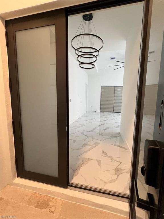 TWIN LAKES - Residential