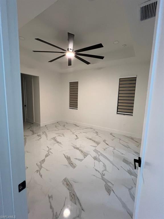 TWIN LAKES - Residential