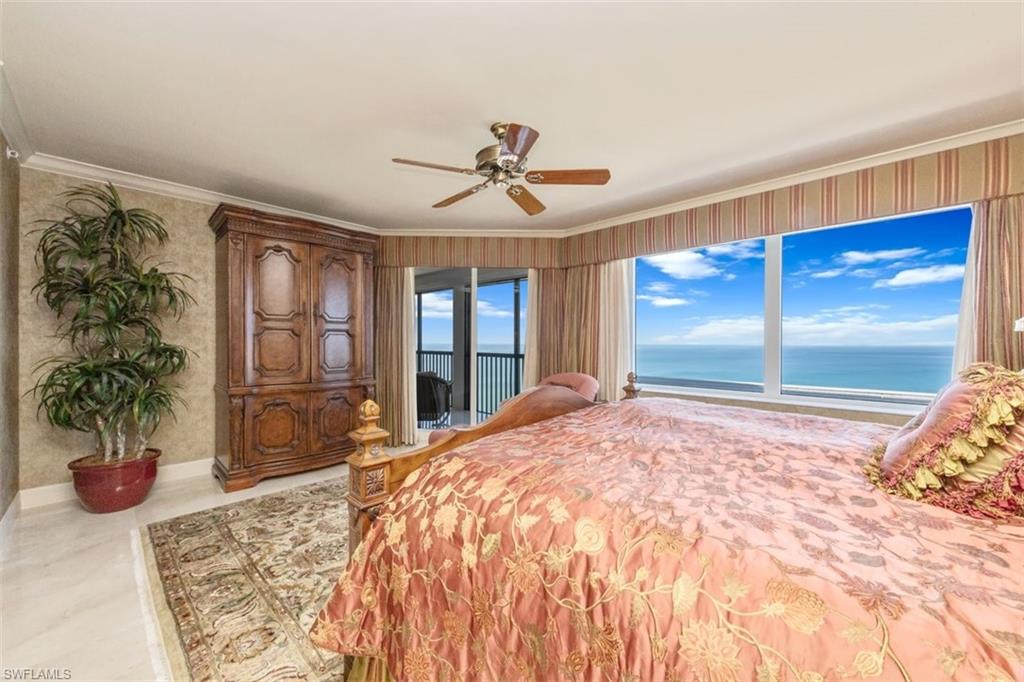 CARLYSLE AT BAY COLONY - Residential