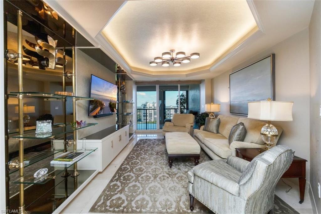 CARLYSLE AT BAY COLONY - Residential