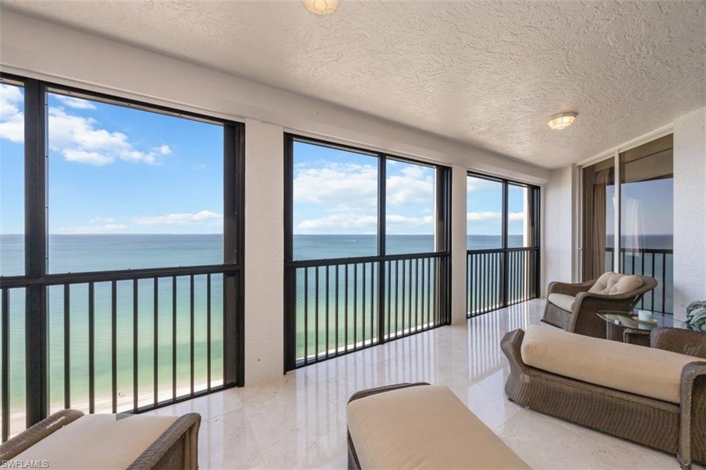 CARLYSLE AT BAY COLONY - Residential