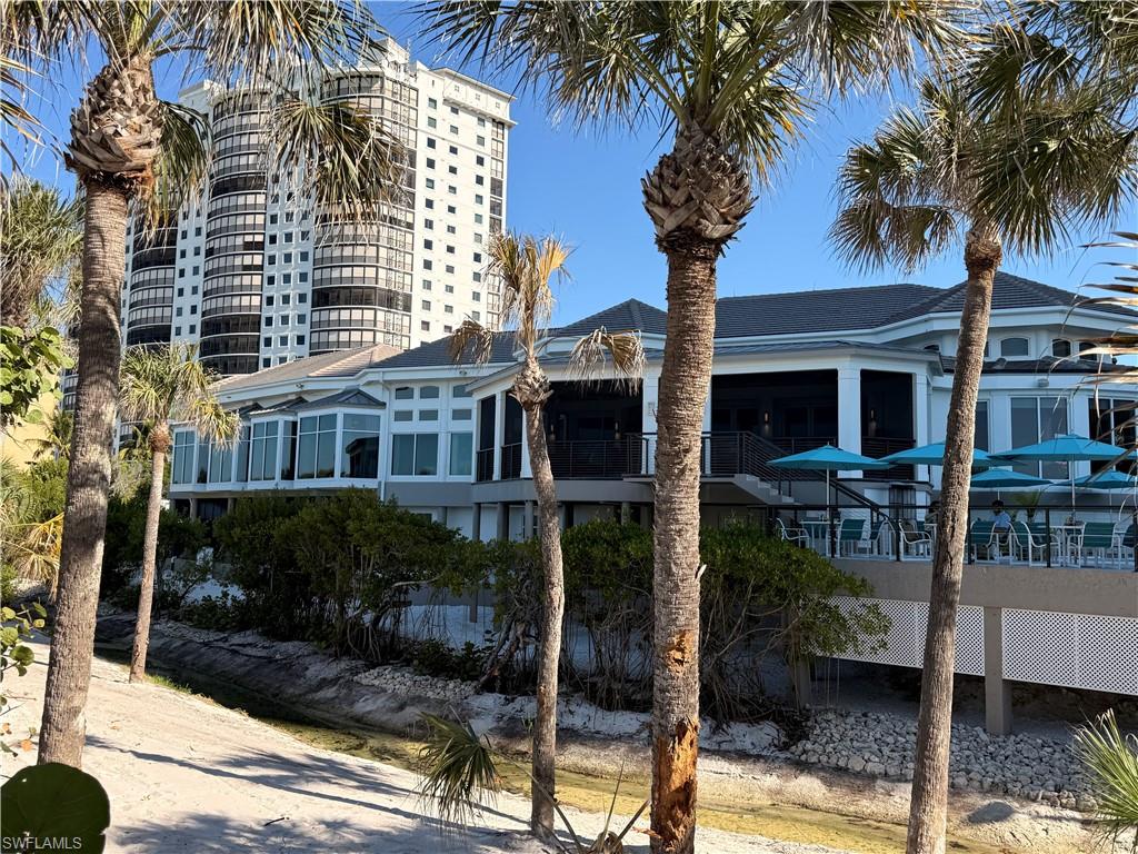 CARLYSLE AT BAY COLONY - Residential