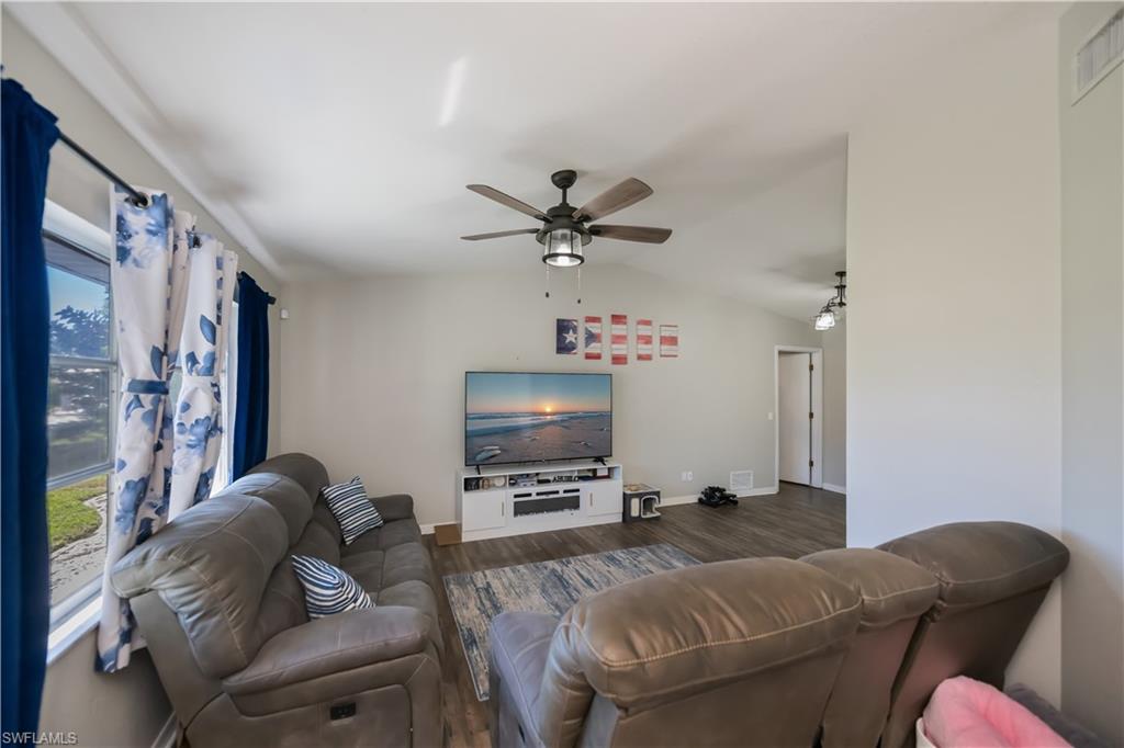 PORT CHARLOTTE - Residential