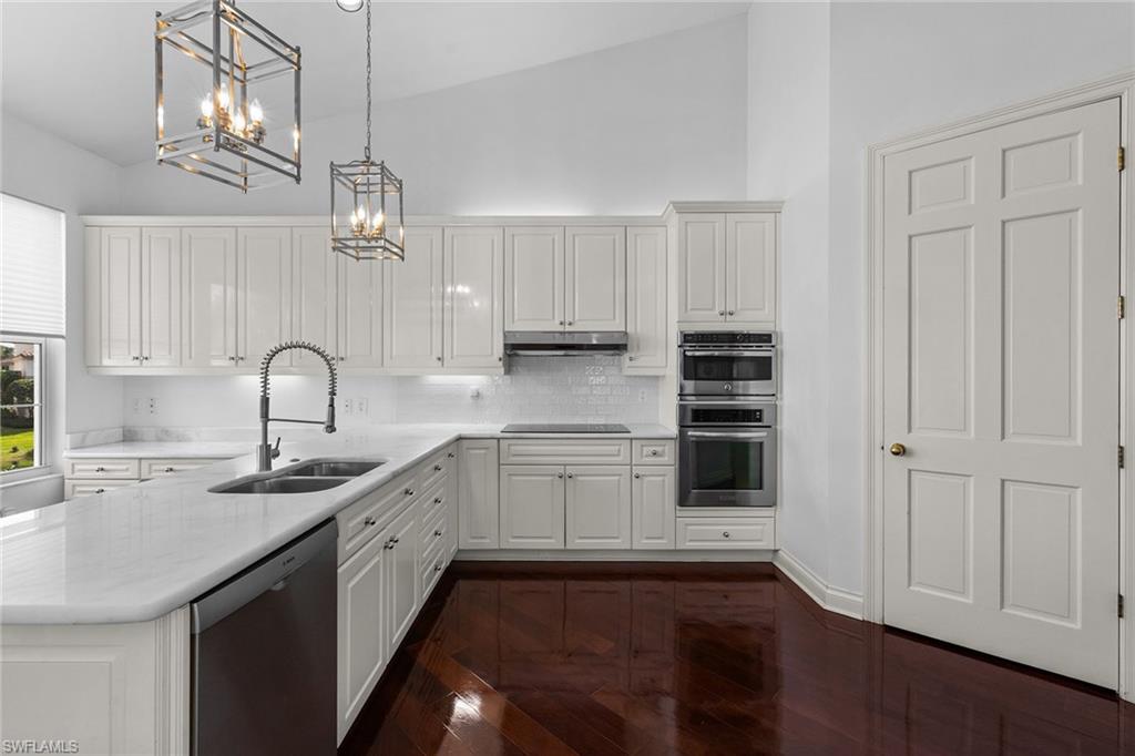 156 Colonade CIR 1107