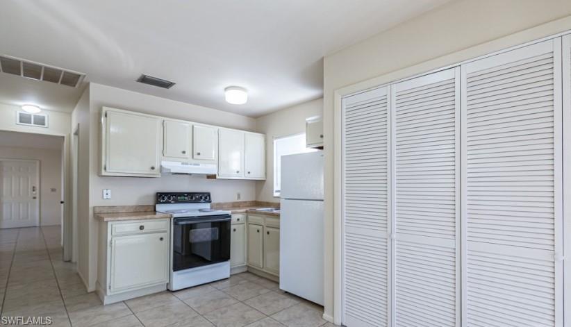 NAPLES VILLAS - Residential Lease