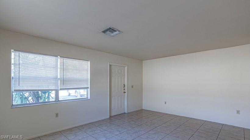 NAPLES VILLAS - Residential Lease