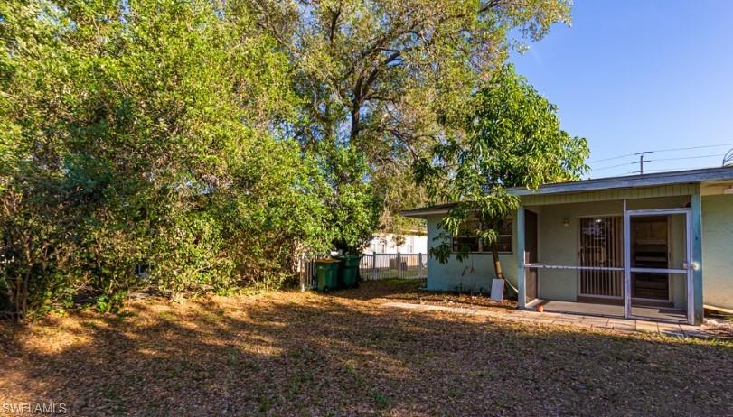 NAPLES VILLAS - Residential Lease