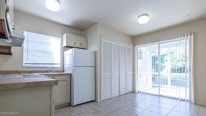 NAPLES VILLAS - Residential Lease