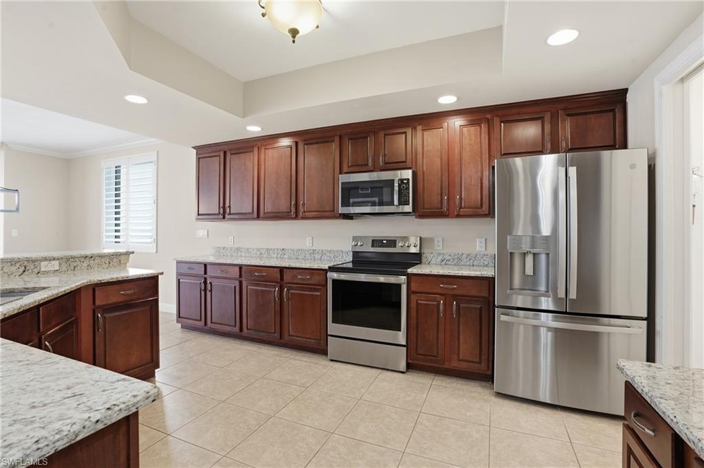 HIGH POINT PLACE - Residential