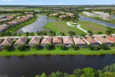 A home in NAPLES