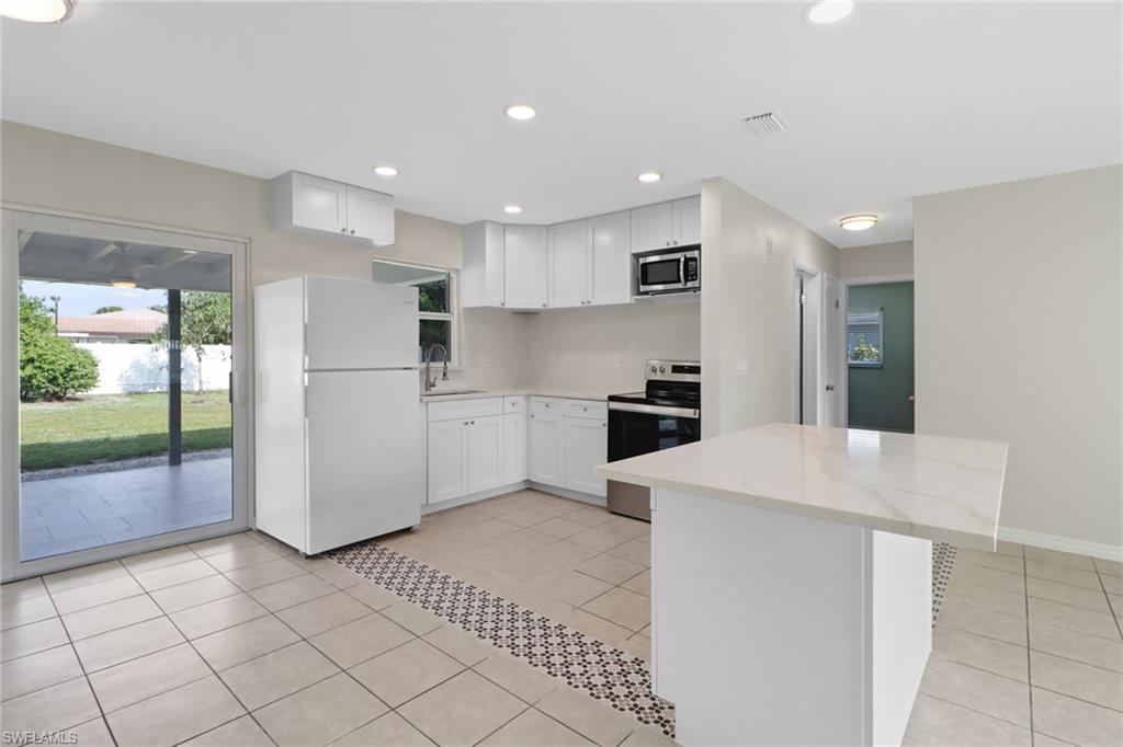 GOLDEN GATE CITY - Residential