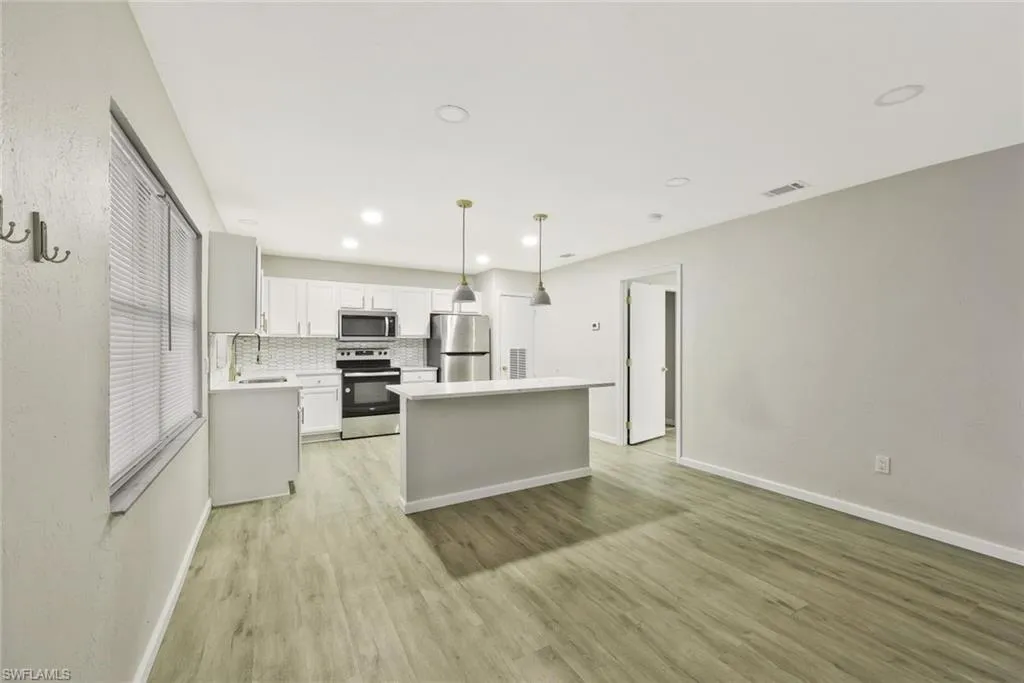 Punta Gorda, Florida 33980, United States, ,Commercial,Active,4229