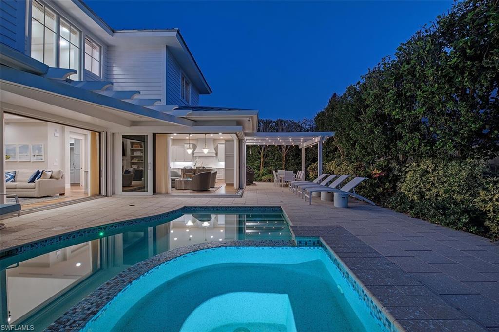 OLDE NAPLES - Residential