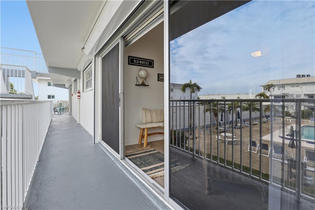 MARINA MANOR - Residential