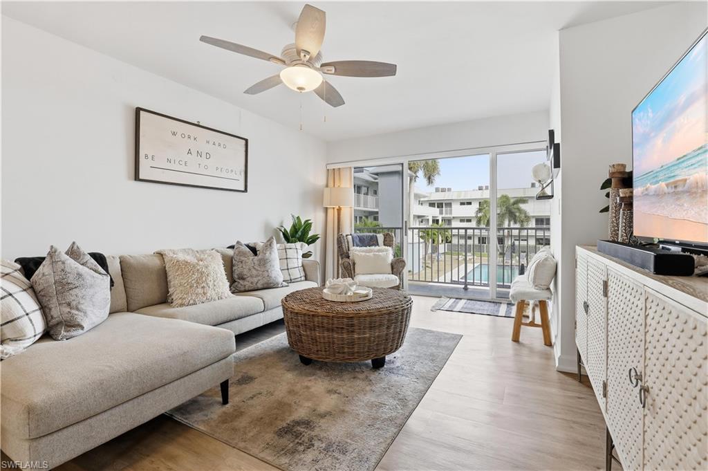 MARINA MANOR - Residential