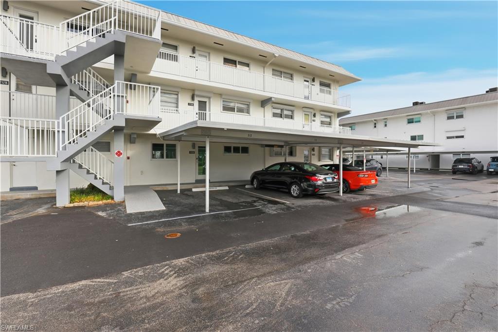 MARINA MANOR - Residential