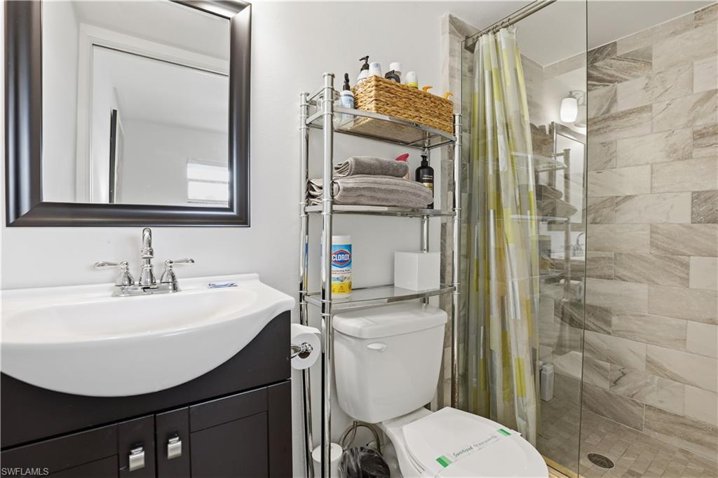 MARINA MANOR - Residential