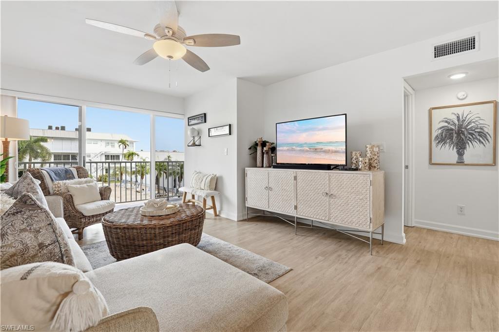 MARINA MANOR - Residential