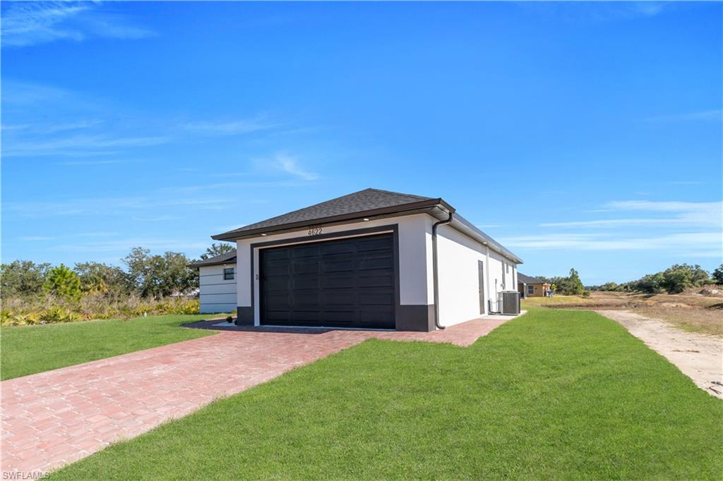 LEHIGH ACRES - Residential