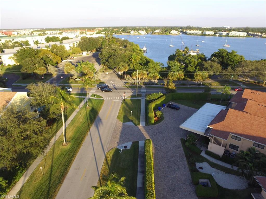 OLDE NAPLES - Commercial Sale