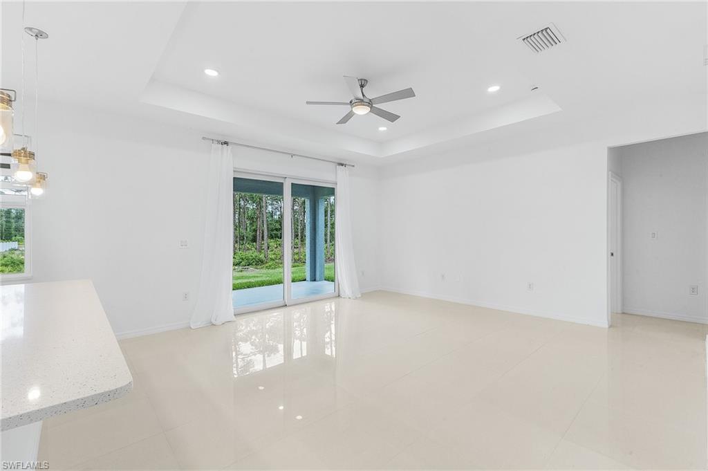 EAST RICHMOND - Residential Lease