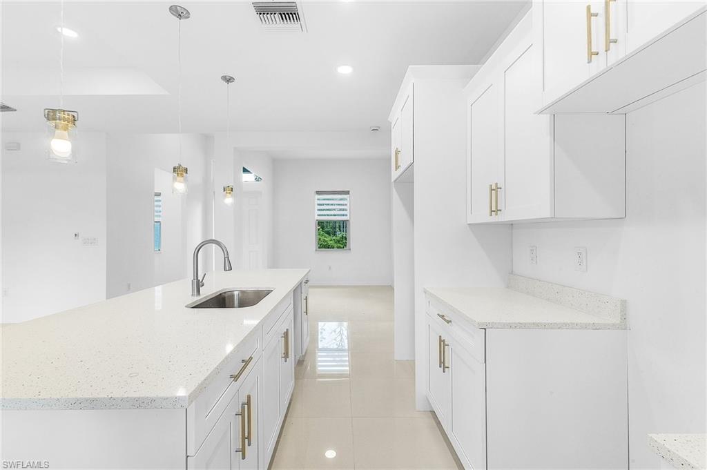 EAST RICHMOND - Residential Lease