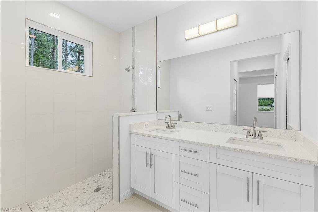 EAST RICHMOND - Residential Lease