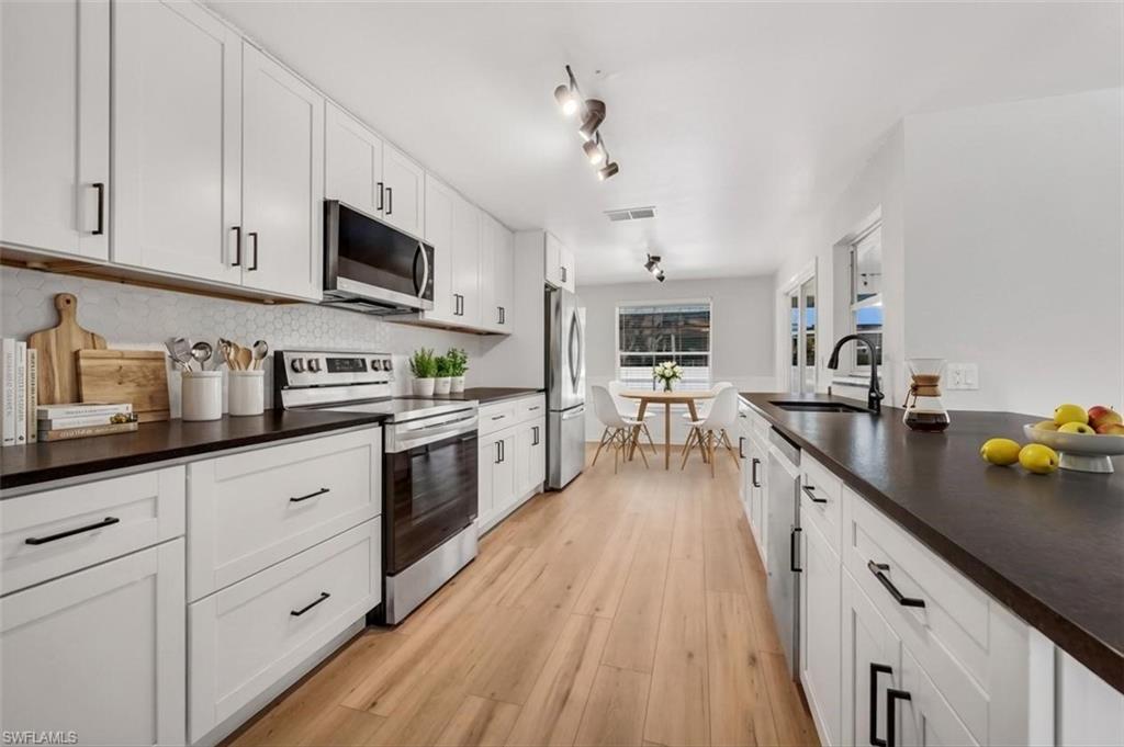 ST ANDREWS AT LELY GOLF ESTATES - Residential