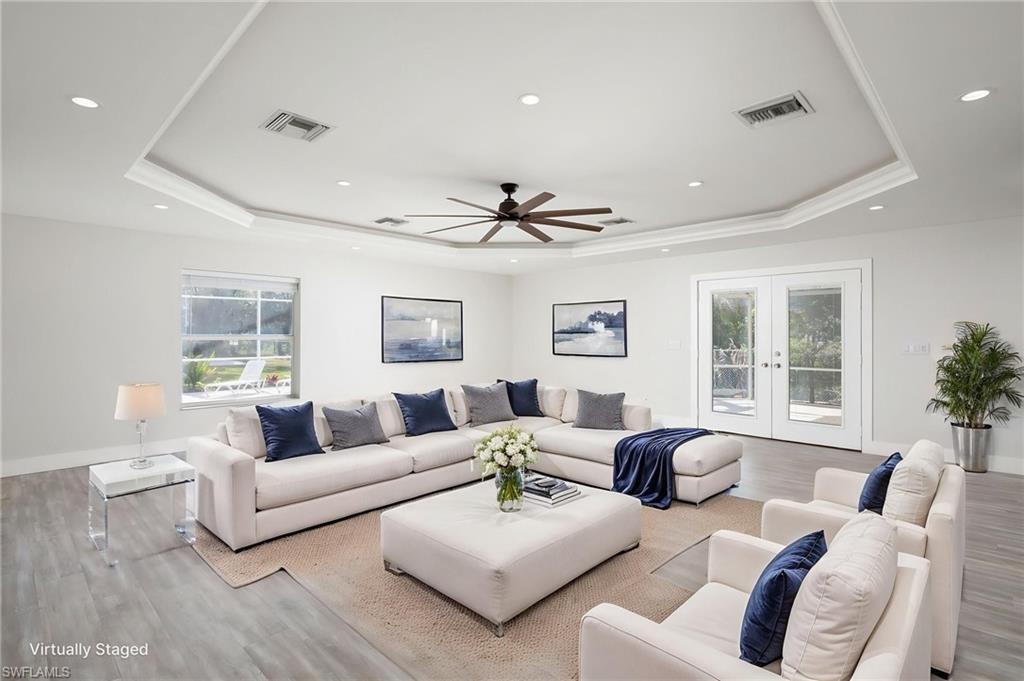 GOLDEN GATE ESTATES - Residential