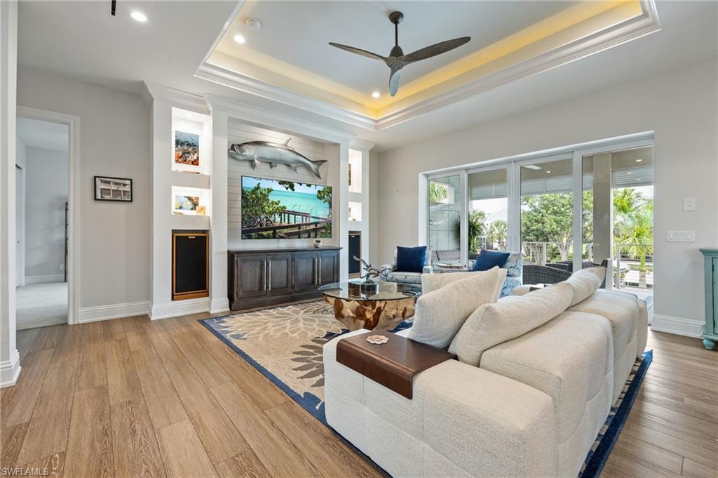 TIDEWATER ISLAND - Residential