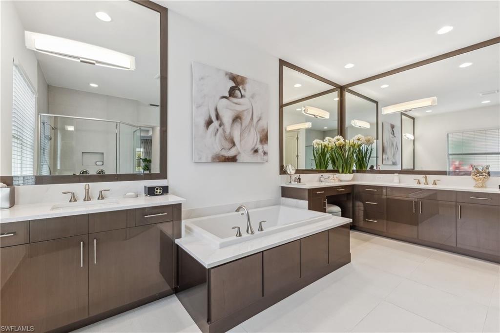 VALENCIA TRAILS - Residential