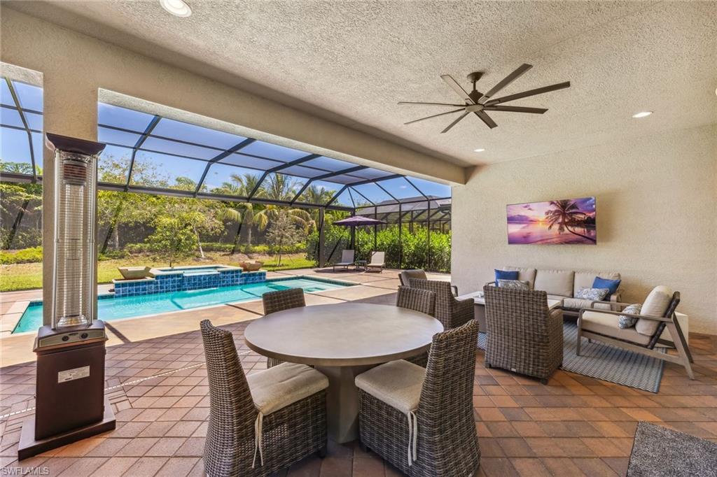 VALENCIA TRAILS - Residential