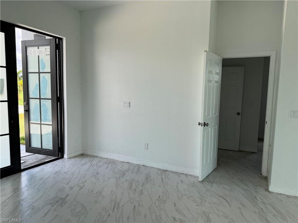 SOUTH GULF COVE - Residential