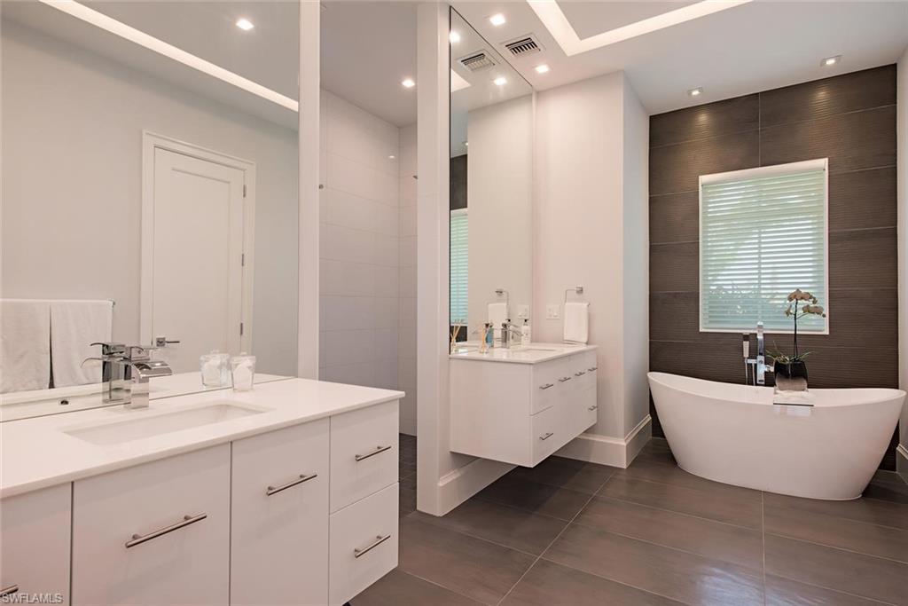 OLDE NAPLES - Residential