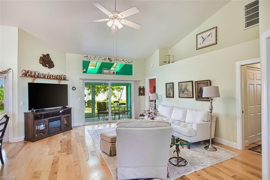 KELLY GREENS - Residential