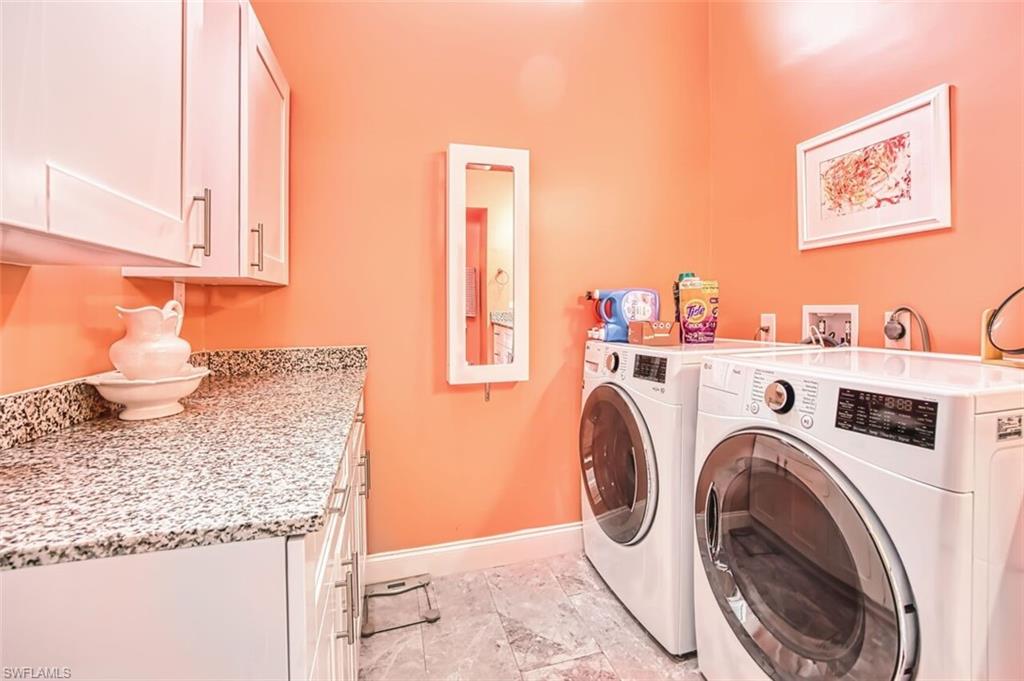 KELLY GREENS - Residential