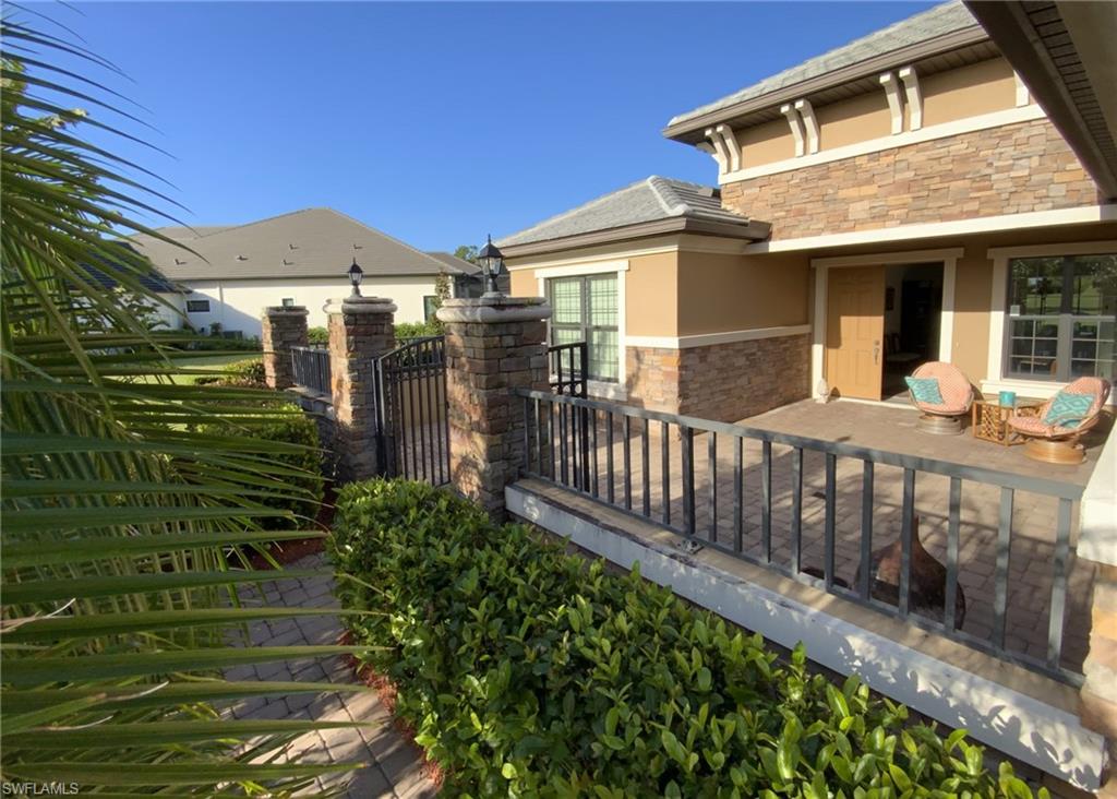 COUNTRY CLUB - Residential