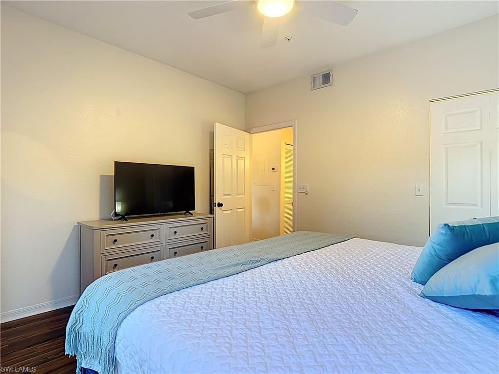 ROYAL GREENS - Residential