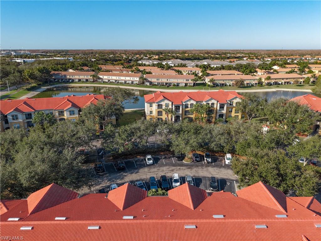 ROYAL GREENS - Residential