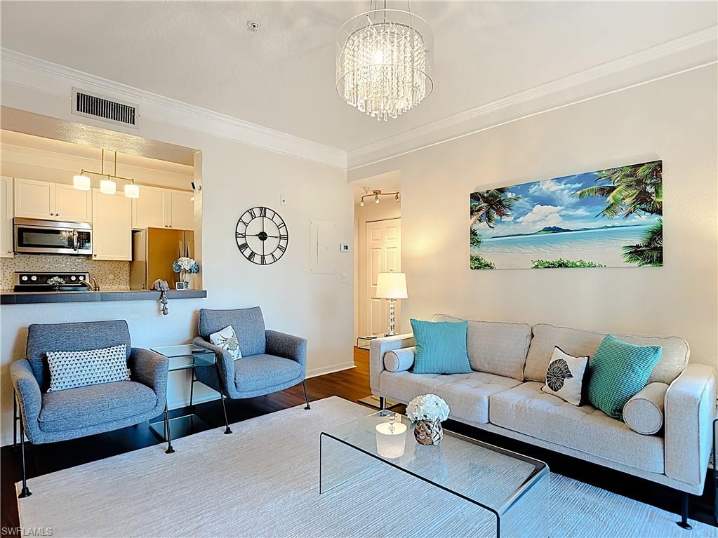 ROYAL GREENS - Residential